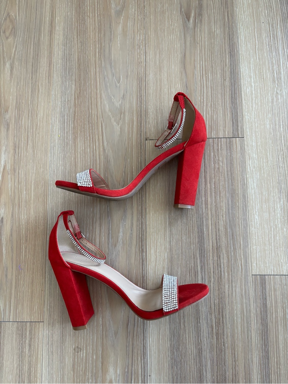 Y2K Charlotte Russe Block Heels Strappy Red Rhinestone Open Toe Womens 6 Festive